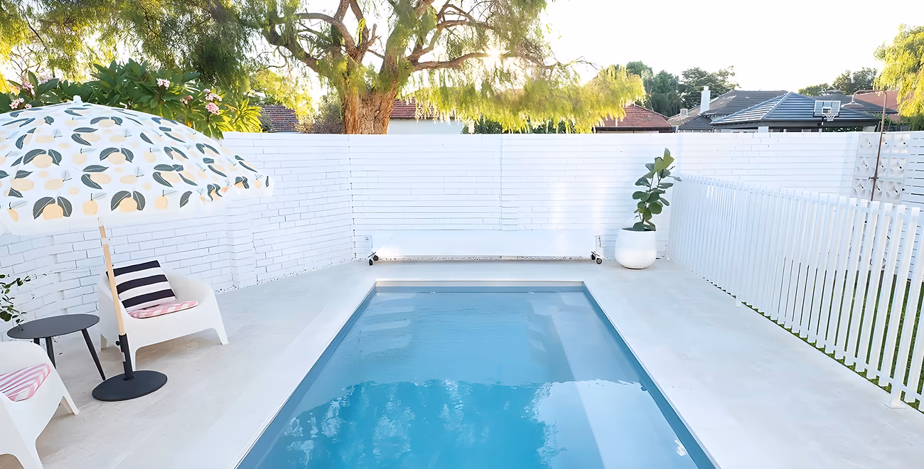 A Freedom Pools Entertainer 7 swimming pool